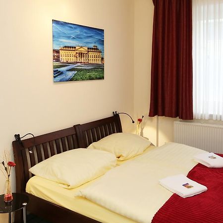 קאסל Hotel Schillerquartier מראה חיצוני תמונה
